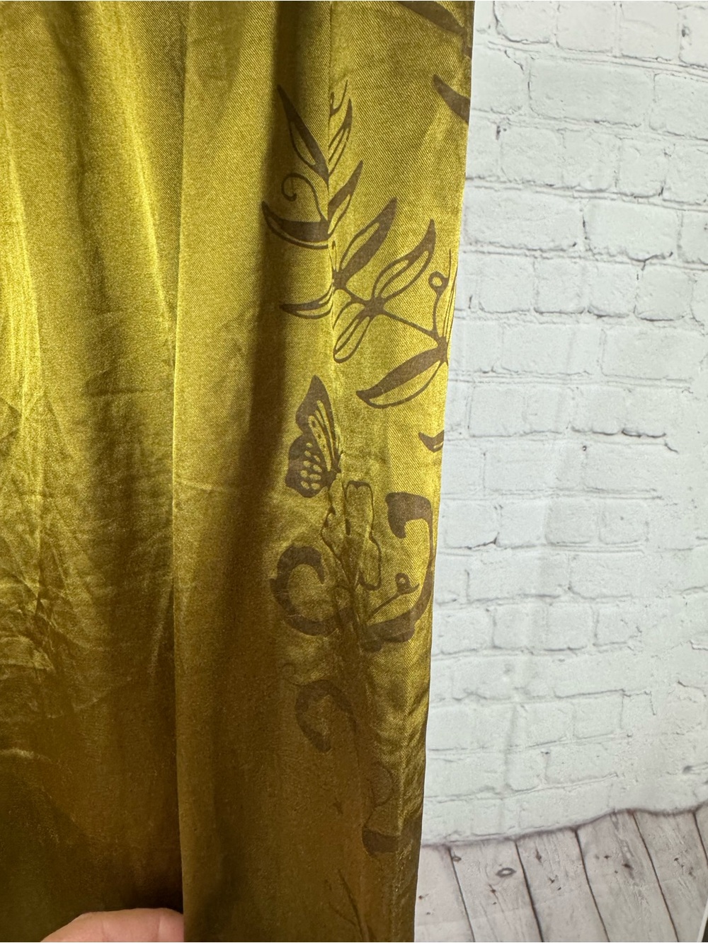 Official Taylor Swift Fearless (Taylor's Version) Gold Satin Pajama Set XL - Picture 6 of 13